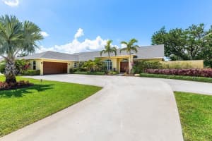1045 Fairdale Way, Wellington, FL 33414 Sold 09/15/25