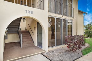 138 Lake Pine Circle D-1, Greenacres, FL 33463 Sold 11/03/25