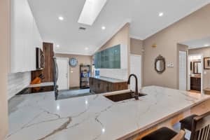 5674 Royal Lake Circle, Boynton Beach, FL 33437 Sold 08/28/25