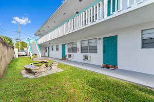 1111 N Federal Highway 6, Lake Worth Beach, FL 33460 - MLS#R11078104