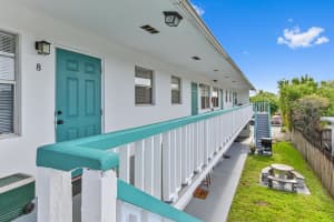 1111 N Federal Highway 6, Lake Worth Beach, FL 33460 - MLS#R11078104