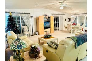 867 Yacht Club Way NW, Moore Haven, FL 33471, Sold 06/06/25