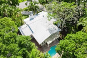 2239 Vero Beach Avenue, Vero Beach, FL 32960 Sold 06/04/25