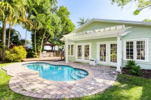 2239 Vero Beach Avenue, Vero Beach, FL 32960 Sold 06/04/25