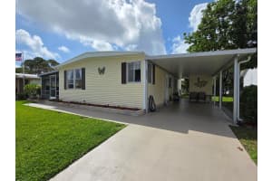 4092 8th Court Lantana, FL 33462 - Off Market