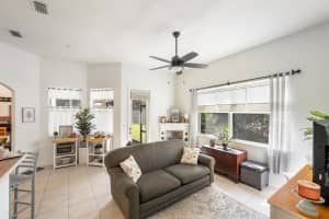 4845 47th Place, Vero Beach, FL 32967 - MLS#R11078265