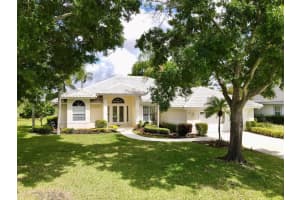 1305 SW Bent Pine Cove, Port Saint Lucie, FL 34986 - MLS#R11078307