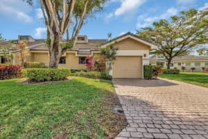 6824 Parisian Way, Lake Worth