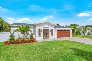 311 Gulfstream Drive, Delray Beach, FL 33444 Sold 07/18/25
