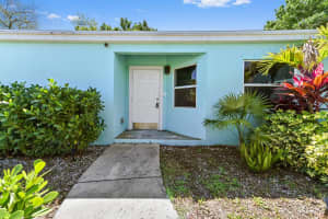 7492 SW 40th Terrace, Palm City, FL 34990 - MLS#R11078436