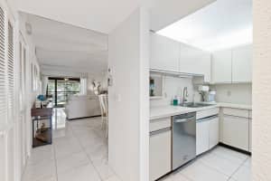 5380 Cedar Lake Drive 304, Boynton Beach, FL 33437 - MLS#R11078453