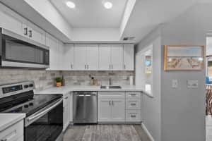 102 Villa Circle, Atlantis, FL 33462 Sold 07/11/25