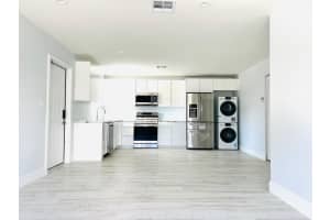 206 SE 1st Avenue 1, Delray Beach, FL 33444 - MLS#R11078472