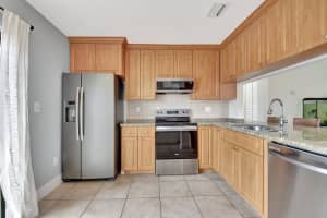 5384 Mendoza Street, West Palm Beach, FL 33415 Sold 08/04/25