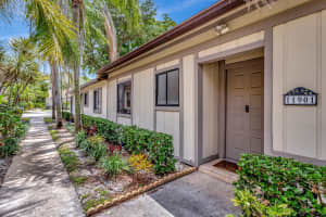 11901 Sturbridge Lane, Wellington, FL 33414 Sold 10/07/25