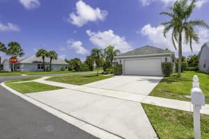 17 Heather Trace Drive, Boynton Beach, FL 33436 Sold 06/20/25