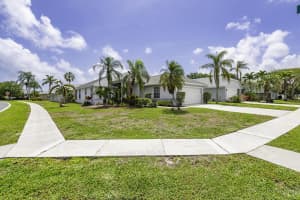 17 Heather Trace Drive, Boynton Beach, FL 33436 Sold 06/20/25