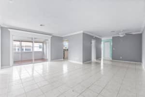 1205 S Lakes End Drive D2, Fort Pierce