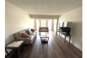 1121 Cactus Terrace 204, Delray Beach, FL 33445 Sold 07/31/25