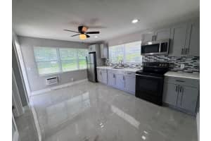 189 27th Place, Boynton Beach, FL 33435 - MLS#R11078636