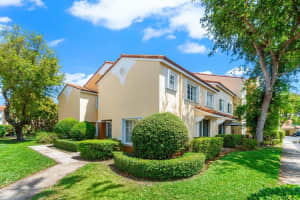 111 Yacht Club Way 101, Hypoluxo, FL 33462 Sold 06/12/25