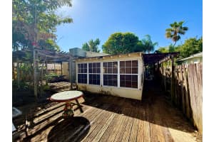 441 37th Street, West Palm Beach, FL 33407 Sold 08/13/25