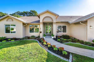 723 Golf Court, Delray Beach, FL 33445 Sold 09/03/25