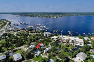 514 NW Stuart Avenue, Stuart, FL 34994 - MLS#R11078890