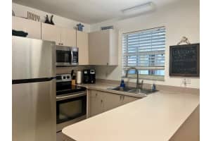 514 NW Stuart Avenue, Stuart, FL 34994 - MLS#R11078890