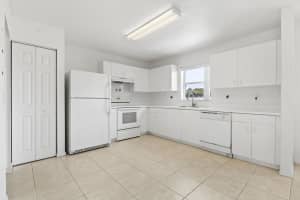 5712 Thatch Place, Fort Pierce, FL 34982 Sold 07/21/25