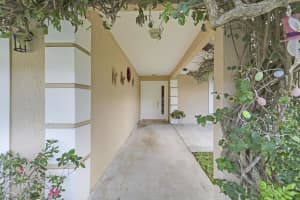 5350 N Sandhurst Circle N, Lake Worth, FL 33463 Sold 06/18/25