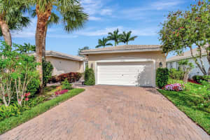 10736 Royal Caribbean Circle, Boynton Beach, FL 33437 - MLS#R11078938