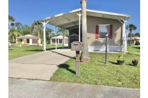 52 Mediterranean Boulevard E, Port Saint Lucie, FL 34952 Sold 09/08/25