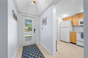 214 Brackenwood Terrace, Palm Beach Gardens, FL 33418 Sold 08/29/25