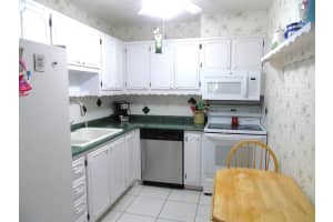 10132 45th Way S 470, Boynton Beach, FL 33436 Sold 10/31/25