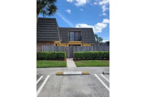 1724 17th Way, West Palm Beach, FL 33407 Sold 07/31/25