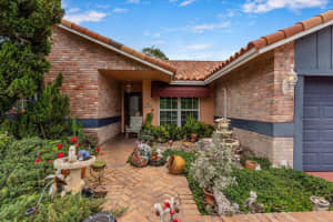 8538 21 Manor, Coral Springs, FL 33071 - MLS#R11079195