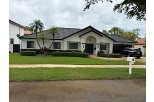 15536 NW 83rd Avenue, Miami Lakes, FL 33016 Sold 08/27/25