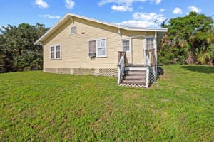 1566 NW 9th Avenue, Stuart, FL 34994 Sold 05/07/25