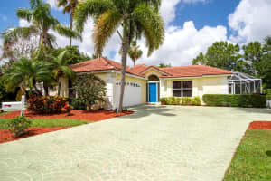 104 Cove Road, Greenacres, FL 33413 Sold 07/23/25