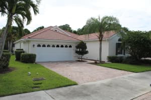 639 SW Lake Charles Circle, Port Saint Lucie, FL 34986 - MLS#R11079284