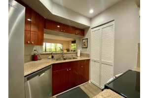 12644 Shoreline Drive 8c, Wellington, FL 33414 Sold 09/23/25