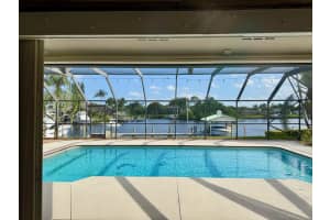 718 SE Essex Drive, Port Saint Lucie, FL 34984 - MLS#R11079289