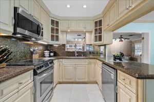 441 Davis Road, Palm Springs, FL 33461 Sold 07/31/25