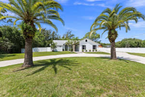 5115 Silver Oak Drive, Fort Pierce, FL 34982 Sold 05/16/25