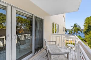 250 Bradley Place 307, Palm Beach