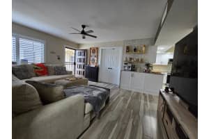 5280 Las Verdes Circle 306, Delray Beach, FL 33484 Sold 09/26/25