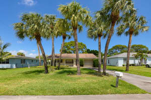 1016 Jamaica Avenue, Fort Pierce, FL 34982 Sold 11/17/25