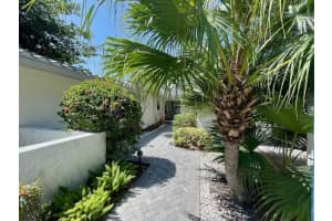 30 Hampshire Lane, Boynton Beach