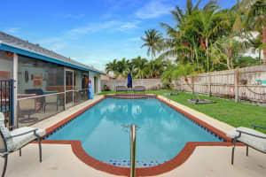 801 NW 8th Way, Boynton Beach, FL 33426 Sold 06/16/25